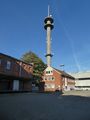 Der Postturm aus Sicht des Postgeländes - Aufnahme vom 9. Oktober 2021.