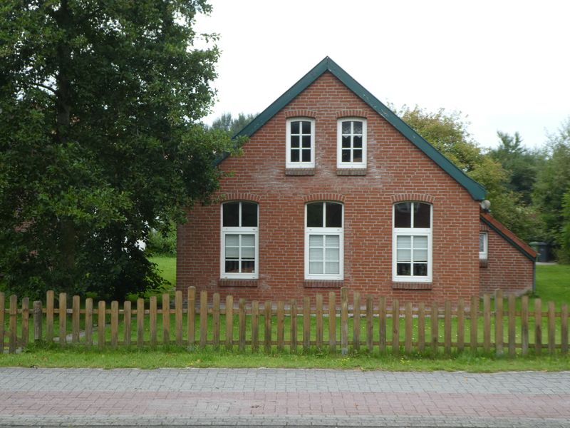 Datei:Heerstraße 8 - 21082021.jpg
