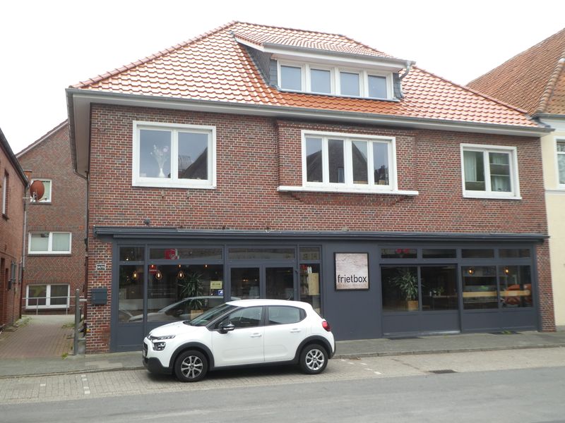 Datei:Westerstraße 14-15 - Frietbox 15052021.jpg
