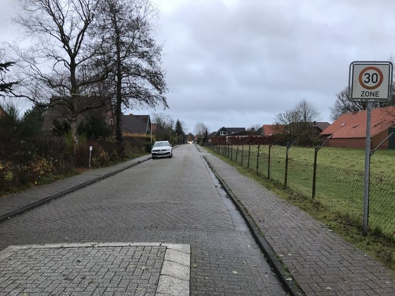 Datei:Weidenweg 07122020 01.jpg