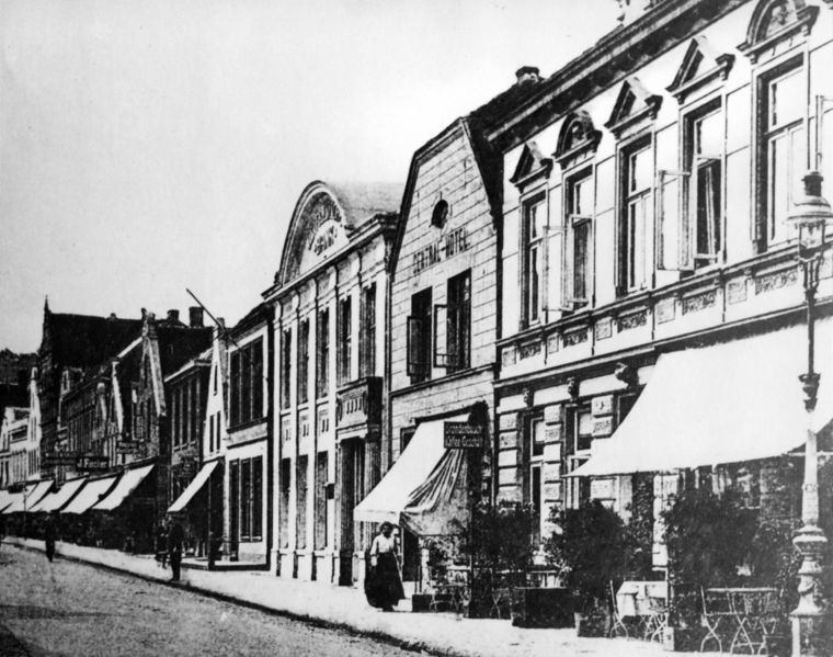 Datei:Osterstraße OLB Hotel um 1900.jpg