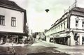 Blick in Richtung Marktplatz (um 1965). Links Cremer Haustechnik, rechts das Centralkaufhaus.