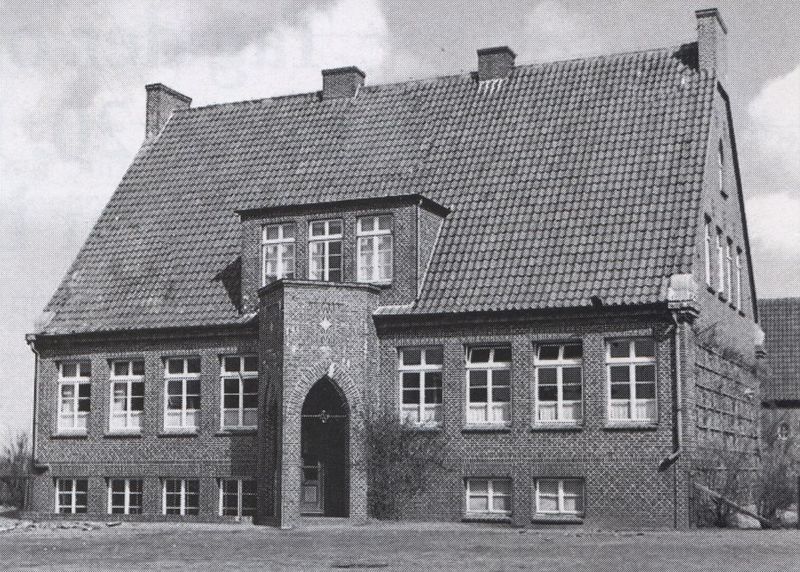 Datei:Pestalozzischule um 1955 01.jpg