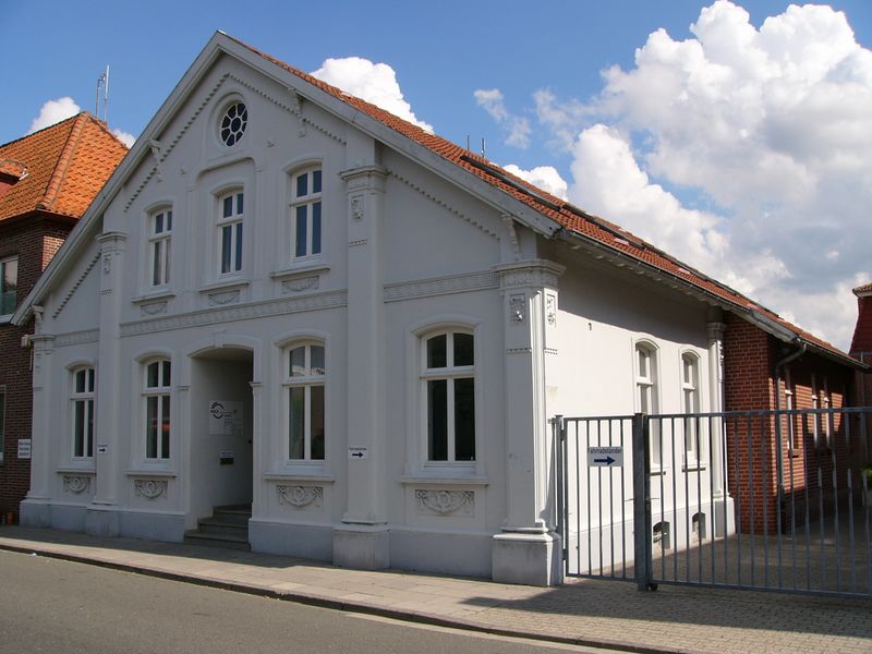 Datei:Mackeriege 1 - 19082006 (1).jpg