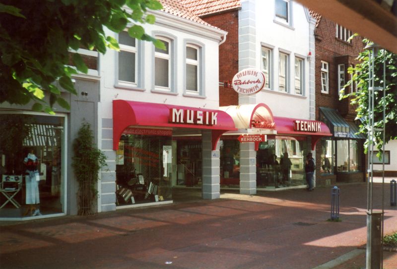 Datei:Neuer Weg 97 2001.jpg