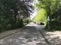 Straßenansicht aus Höhe der Samson-Allee.