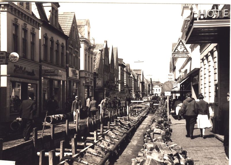 Datei:Neuer Weg Kanalisationsarbeiten 1959 01.jpg