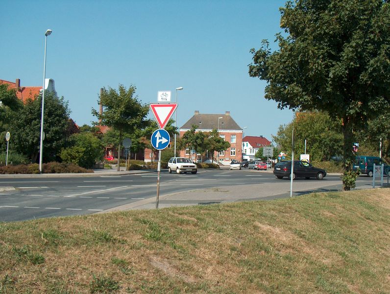 Datei:Am Hafen - 10082003 (2).jpg