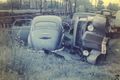 Ein Autofriedhof neben der Kalkmühle, aufgenommen im August 1960.