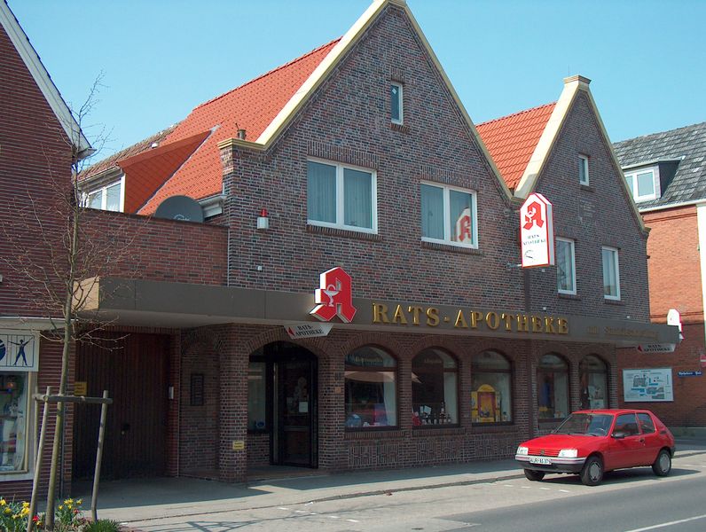 Datei:Westerstraße 83 - Rats-Apotheke 13042003.jpg