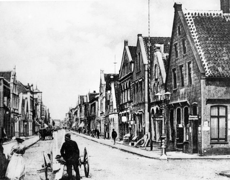 Datei:Neuer Weg südlich um 1900.jpg
