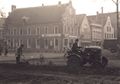 Erneuerung von Untergrund und Pflasterung auf dem Torfmarkt (1956).