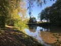 Die Hexenkolkbrücke über das Norder Tief - Aufnahme vom 23. Oktober 2021.