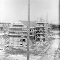 Bau des Schulgebäudes (September 1958).
