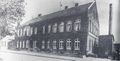 Das erste Hauptgebäude an der Westerstraße, Ecke Molkereilohne in der Zeit um 1890.