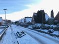 Die ursprüngliche Einheitsbebauung auf der westlichen Straßenseite. Aufnahme vom 30. Januar 2021.