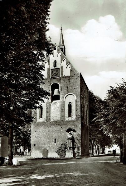 Datei:Am Markt Marktplatz Glockenturm um 1950 01.jpg
