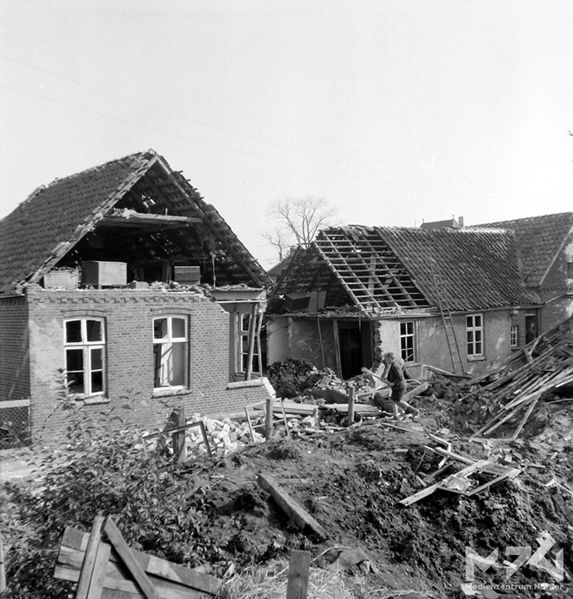 Datei:Brauhausstraße Zweiter Weltkrieg Bombenangriff 16 11 1940 (0164027) MZ.jpg