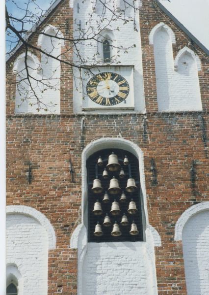 Datei:Am Markt Marktplatz Glockenturm Einbau Glockenspiel 1994 04.jpg