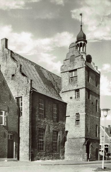 Datei:Am Markt Altes Rathaus um 1950 01.jpg