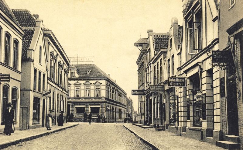 Datei:Neuer Weg Centralhotel Radefeldt Spykerboor um 1920 01.jpg